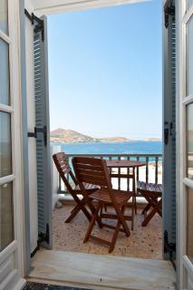 Flora Rooms & Apartments - Naousa - 1