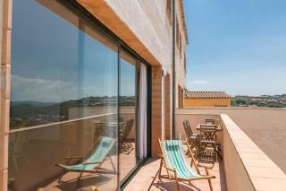 2 bedroom apartment in Begur center. Sea views, terrace and pool (Ref:H09) - 8