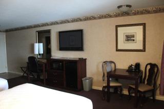 Shiretown Inn & Suites - Houlton - 9