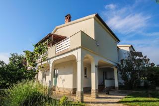 Cukon Holiday Home - 2