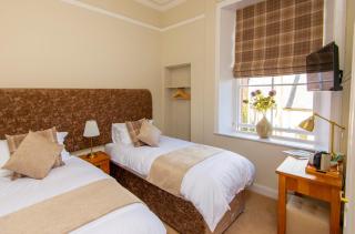 Dryburgh Arms Pub with Rooms - 1