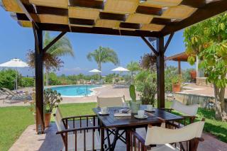 Villa Yialos - Neo Chorio - 6
