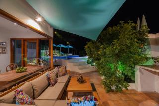 "NEW" Deluxe designer Villa Infinity, with Panoramic sea views,own exclusive heated private pool, subtropical gardens - Tías - 3