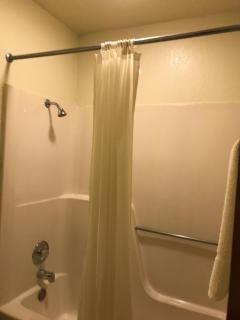 Luxury Inn - George West - 1