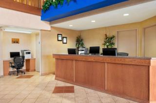 Days Inn & Suites by Wyndham Thompson - Thompson - 9