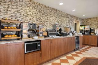 Days Inn & Suites by Wyndham Thompson - Thompson - 8