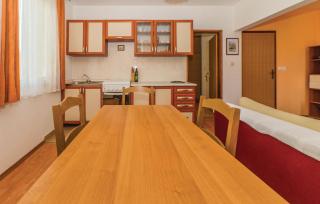 Apartment DIANA - Great Location, Cosy 2 Bedroom, 2 Bathroom apt - Kukljica - 1