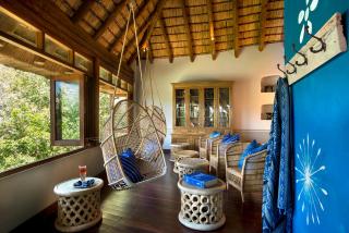 Royal Chundu Island Lodge - 4