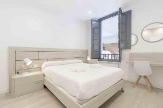 The Rentals Collection | Konsti - 2