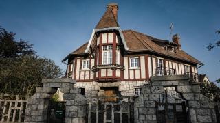 Apakabar Homestay - proche gare Melun, parking privé, Netflix - La Rochette - 0