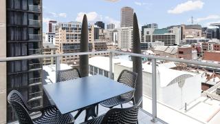 Oaks Adelaide Embassy Suites - 7