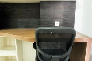 Studio Room Azalea Suites Apartment By Travelio - Kedungg - 5
