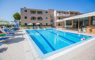 Kozanos Hotel & Suites - Amoudi - 9