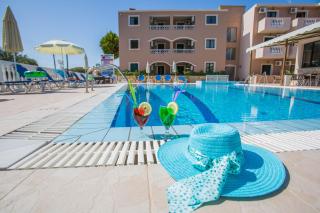Kozanos Hotel & Suites - Amoudi - 0