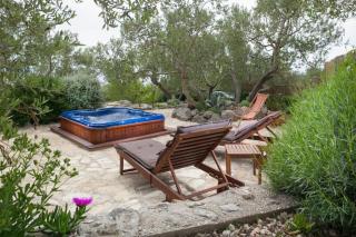 Holiday house Jano in Makarska, jacuzzi - Makarska - 9