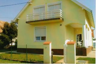 Nóra Apartman - Balatonfůzfő - 0