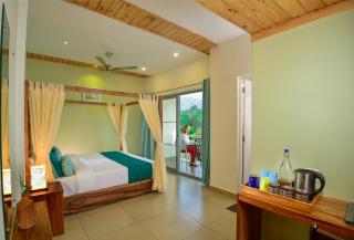 Mistletoe Homestay & Cafe - Munnar - 6