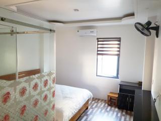 Long Hotel and motobike rental - 1