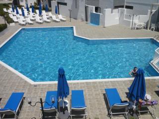 Penelope Beach Hotel Apts - 8
