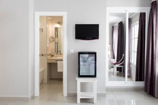 Hotel Plaza Cavana - Nerja - 2