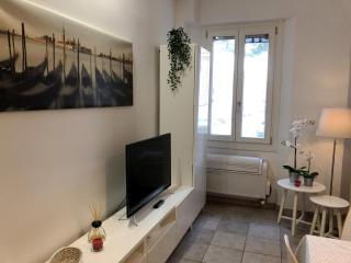 Cadillac apartment - Venice - 7