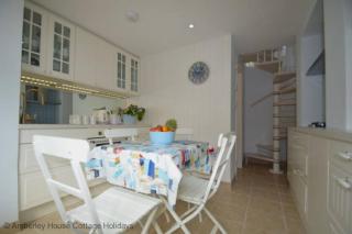 Tackleway Cottage - Hastings - 2