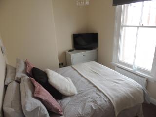 Apartment 2, 27 Skinner Street - Whitby - 5