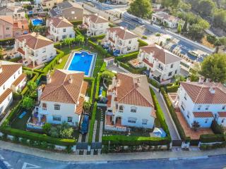 ARENDA Pino Alto Holiday Home Masia 2 - Miami Platja - 9