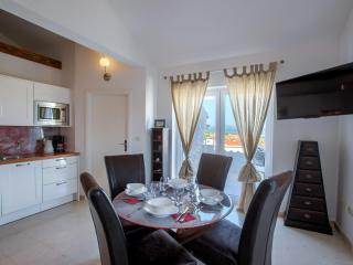 Apartment in Murter with swimming pool - Murter - 7