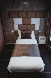 Hôtel onyx expo - 6
