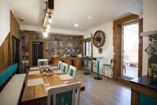 Modern & Recycled Guest House - 1