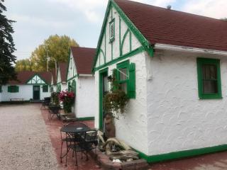 Chalet Motel - Custer - 2