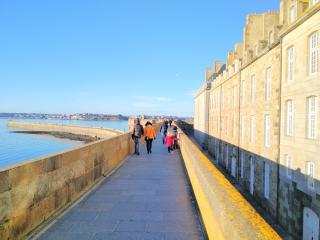 Saint-Malo T2 au premier étage idéalement situé à Solidor - 9