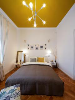 Yellow Apartment - 4