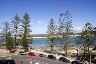 Lowanna Unit 10 24 Bulcock Beach Esplanade Bulcock Beach - 9
