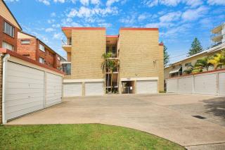 Golden Shores U7 21 Landsborough Parade - Caloundra - 9