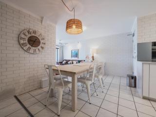Edgecliffe Unit 4 4 Esplanade Kings Beach - 9