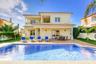 Villa Luana - Olhos de Água - 9