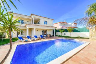 Villa Luana - Olhos de Água - 0