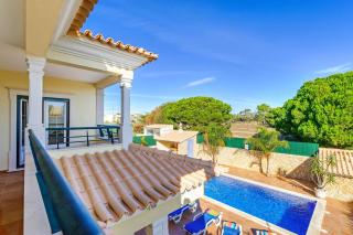 Villa Luana - Olhos de Água - 8