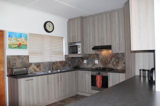 van Biljon Cottage No Loadshedding - Oudtshoorn - 8