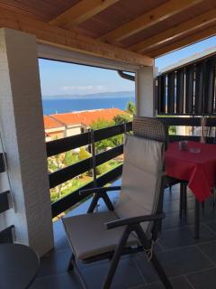 Rosso Apartment 400 m from Beach, Comfortable Stay & Free Parking - 9