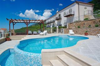 Villa Lara Apartments - 0