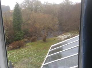 Riverside Cottage B&B - 9