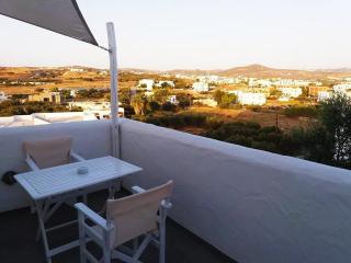 Thalassitra Private Pool Suites - Adamantas - 8