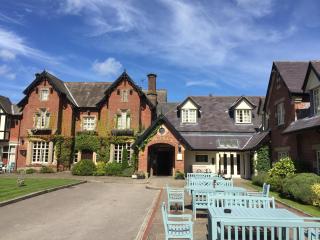 The Villa Country House Hotel - 4