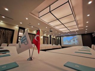 White Park Hotel - 2