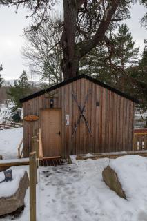 Pine Marten Bar Glenmore Treehouse - 7