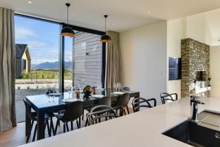 4 Stockyard Lane by Sotheby's Luxury Rental Homes - Queenstown - 3