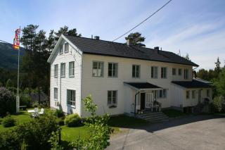 Furulund Pensjonat - 1